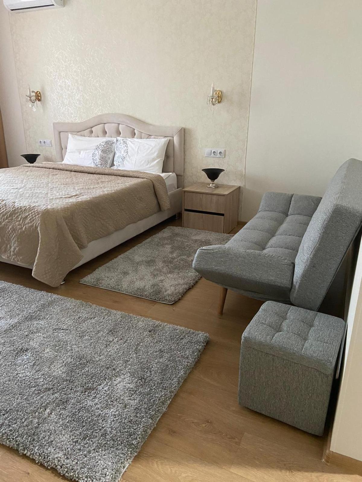 Luxury Exclusive Apartments Skyhouse Exfactor Chişinău Eksteriør billede